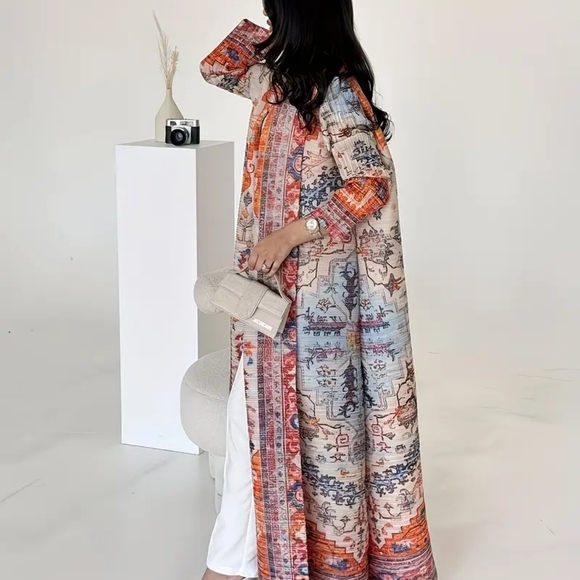 Abaya Pleaded Dubai Style - Picture 2 of 5